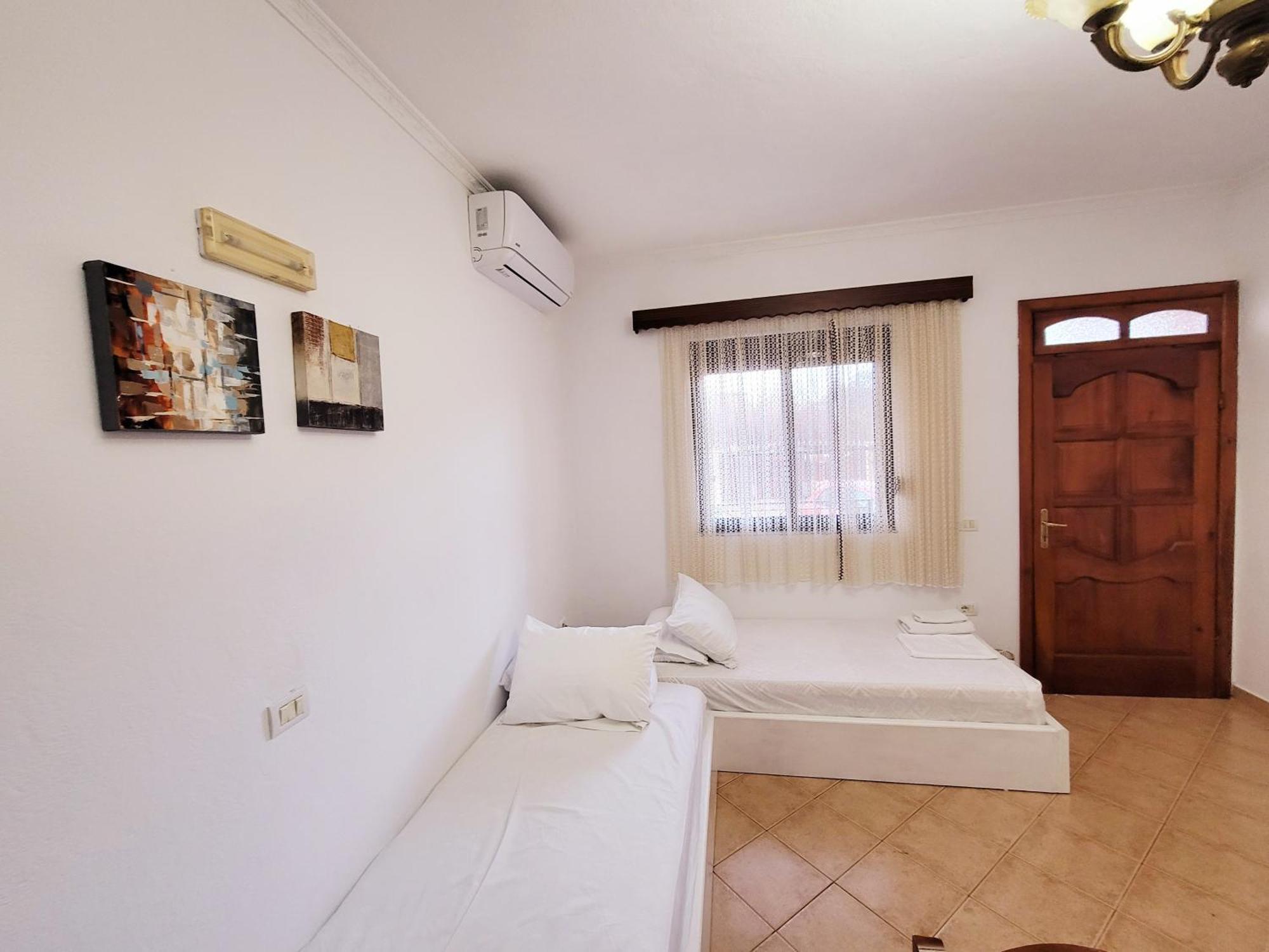 Villa Baka 14 Durres Exterior photo
